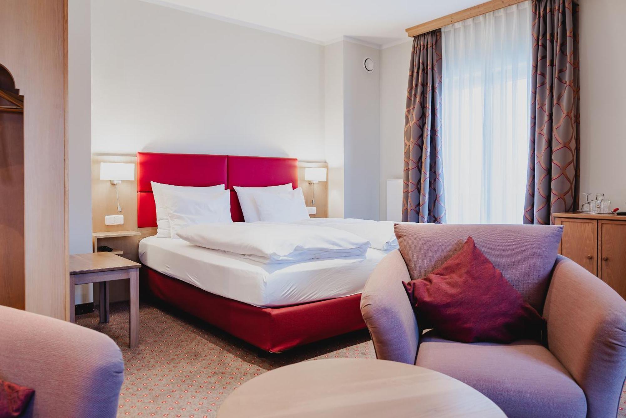 Hotel Hachinger Hof Оберхахинг Экстерьер фото